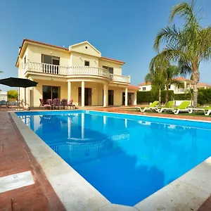 Holiday home Eva